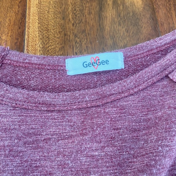 Distressed Maroon Fringe Long Sleeve Top. Size Medium - Picture 6 of 6